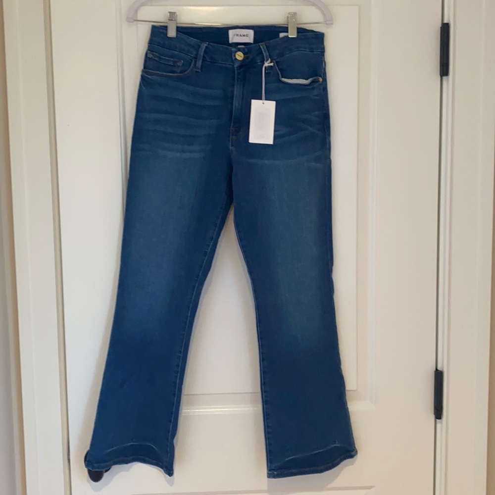 Frame Le Crop Mini Boot in medium wash size 30
